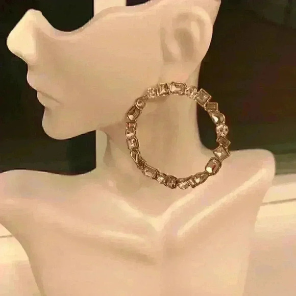 GUESS new Medium Gold-Tone Crystal Front H… - Picture 7 of 12